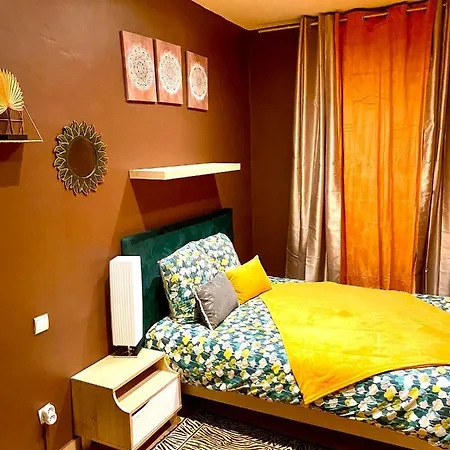 Maison De Quartier Populaire Apartament *